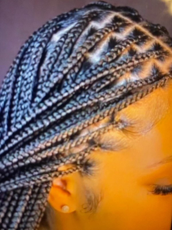 Medium Small knotless
